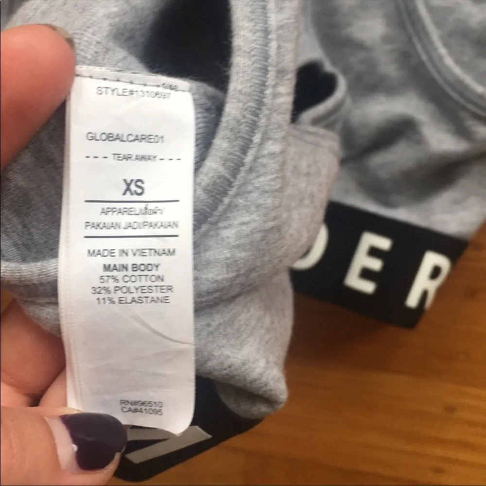 NWOT Under Armour Sports Bra Size XS - Picture 3 of 3